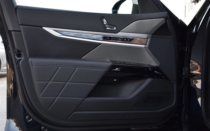 BMW Seria 7 cena 539900 przebieg: 15000, rok produkcji 2022 z Lubin małe 407